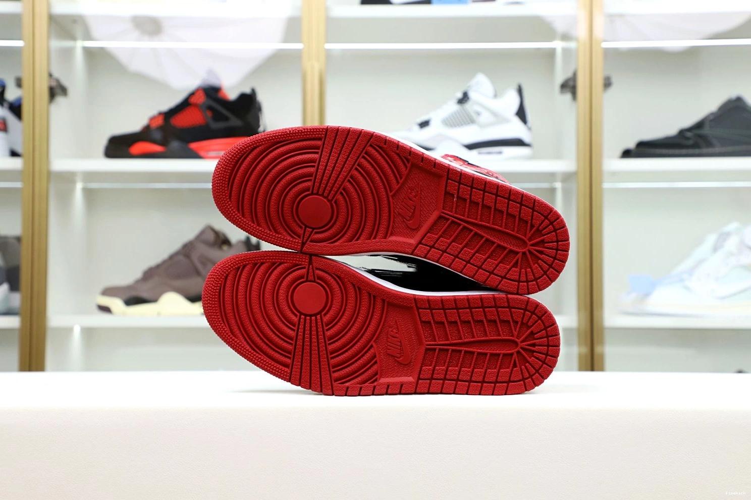 OG JORDAN HIGH PATENT BRED 1 AIR 0201